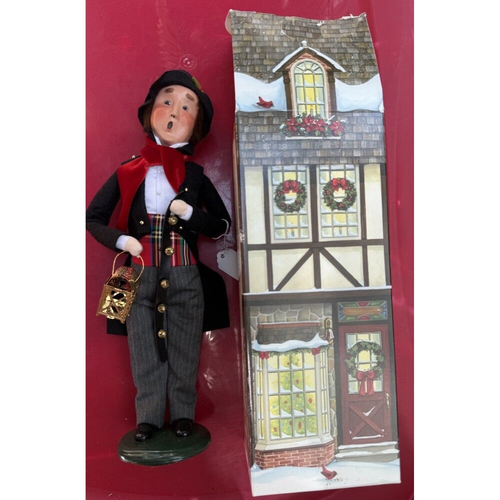 Byers’ Choice Retired 2014 Music Man W/ Bells & Lantern In Byers’ Choice Box